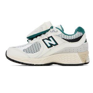 New Balance 2002R Sneakers